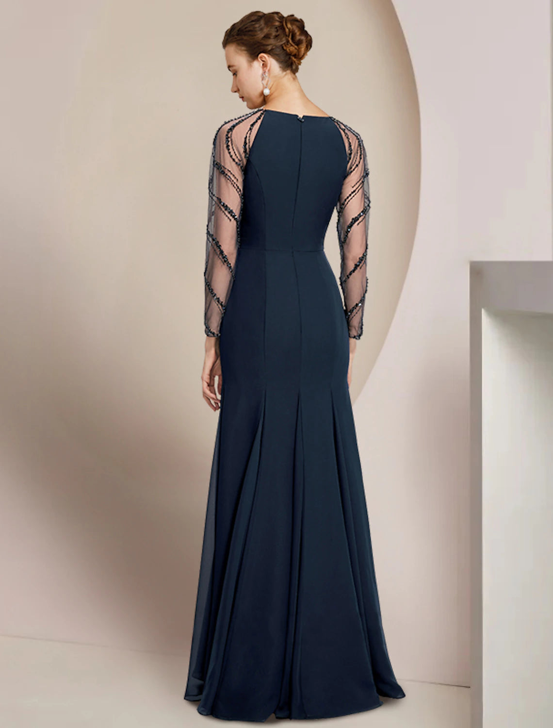 Wholesale  Sheath / Column Mother of the Bride Dress Wedding Guest Vintage Elegant V Neck Floor Length Chiffon Long Sleeve with Pleats Sequin